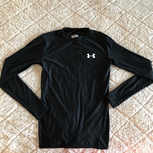 Under Armour Tops - Under Armor Black Long-Sleeve Top